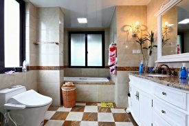 告訴你關(guān)于商務(wù)酒店的特點(diǎn)及裝修設(shè)計(jì)?。。? title=