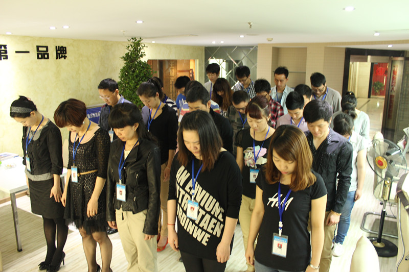 祈福雅安 我們與你同在！